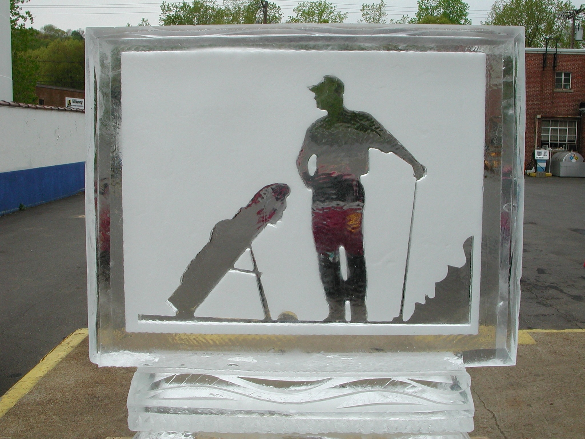 Golfer silhouette engraved ice sculpture display