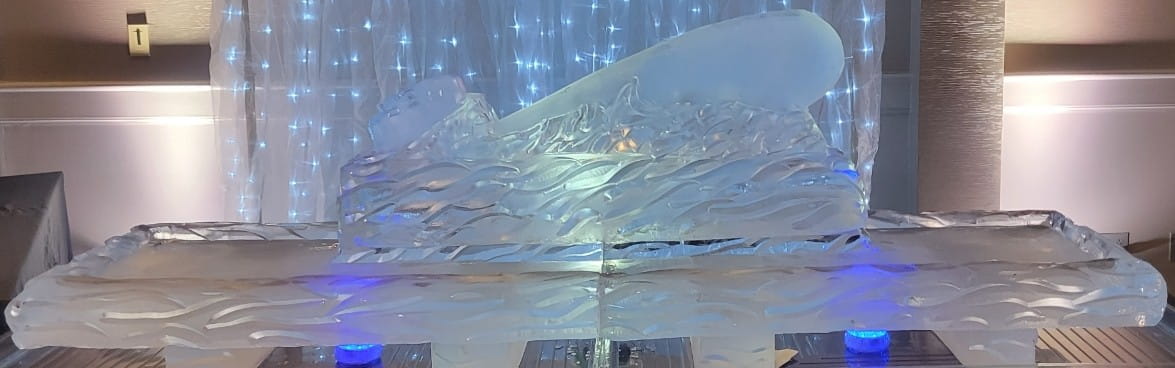Curved wave ice sculpture centerpiece