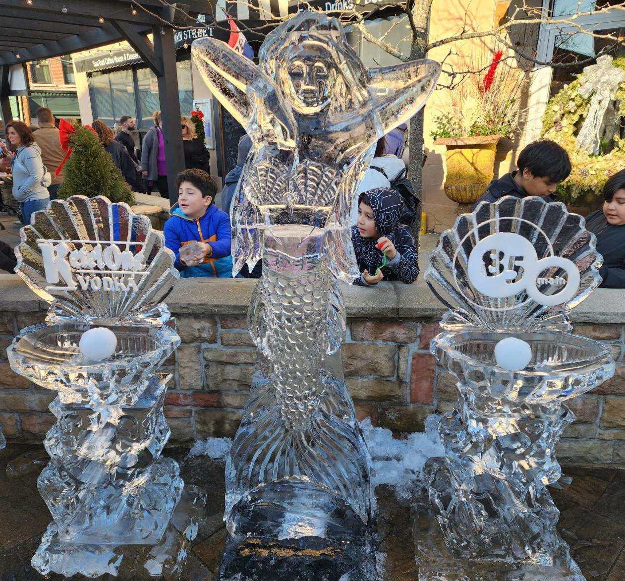Custom event ice sculpture display