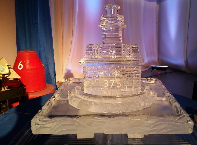 Tiered illuminated ice fountain