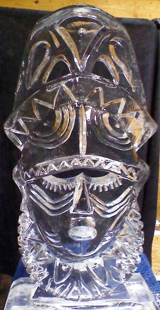 Crown-shaped ice sculpture