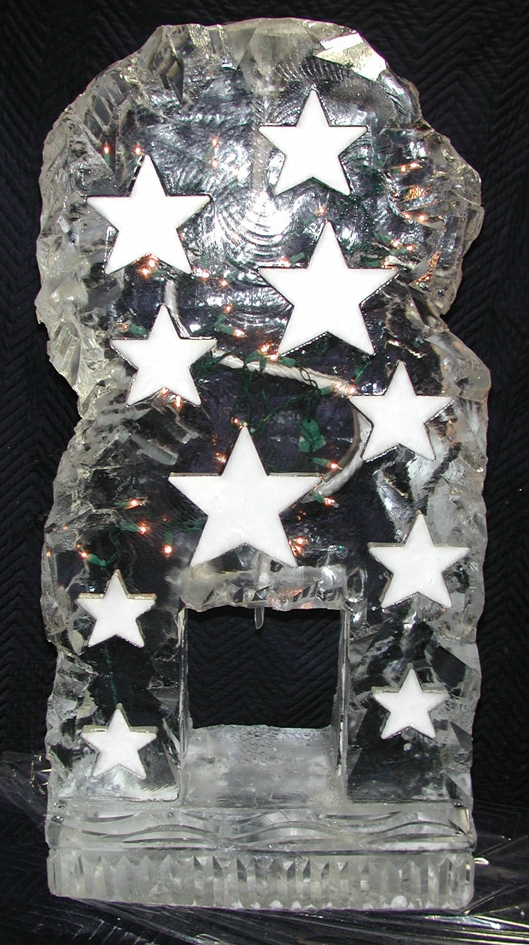 Three-star engraved ice sculpture