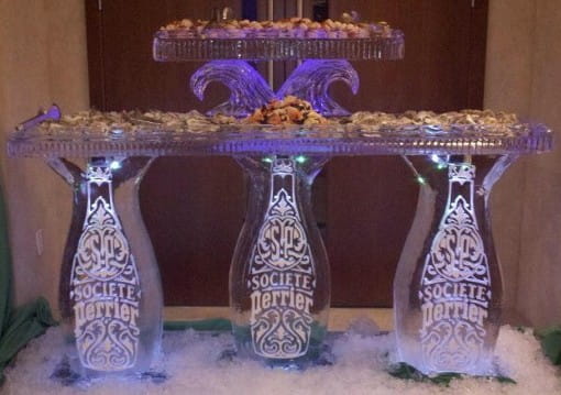 Elegant wedding sweetheart table ice sculpture