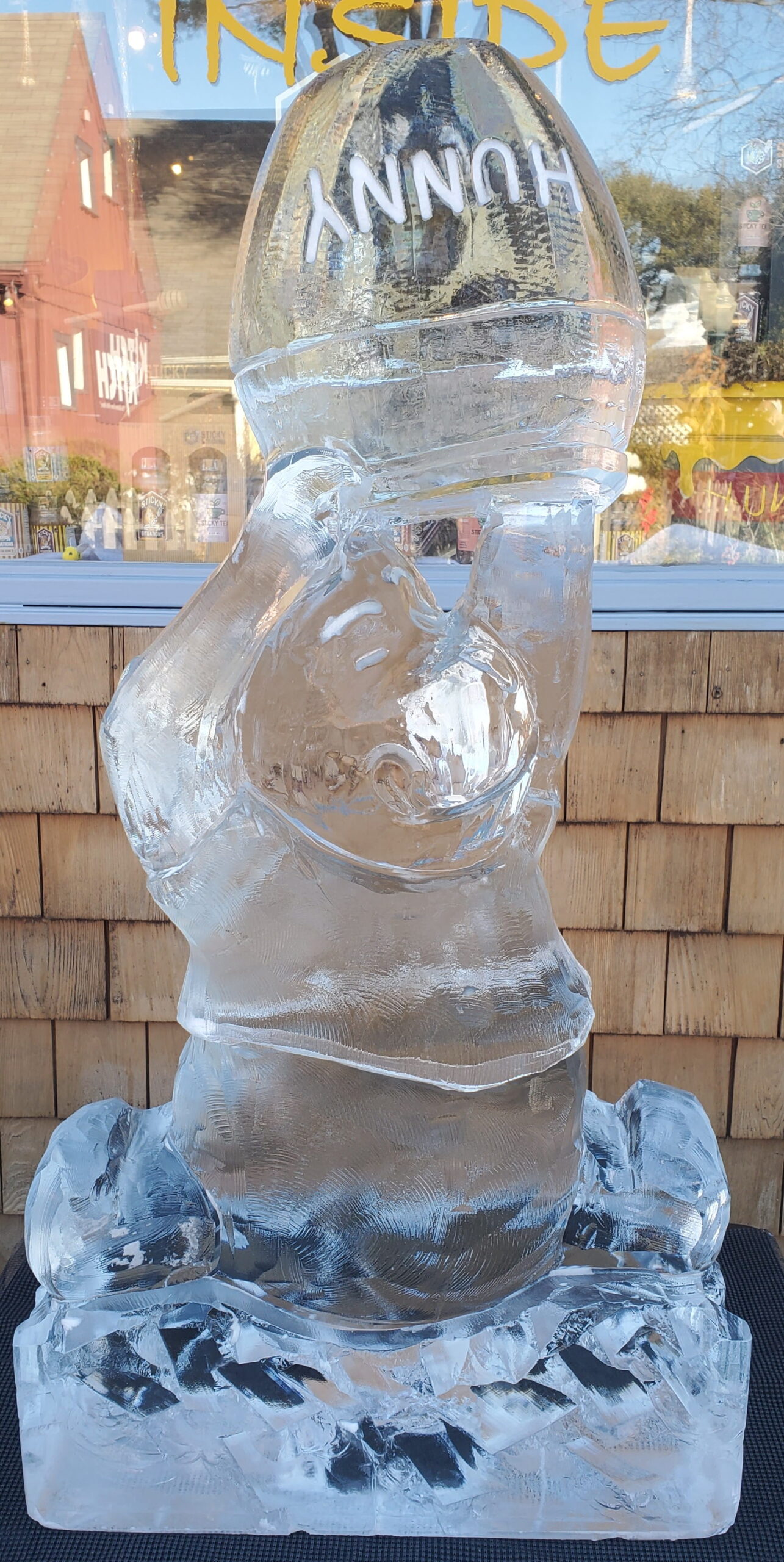 Penguin ice sculpture