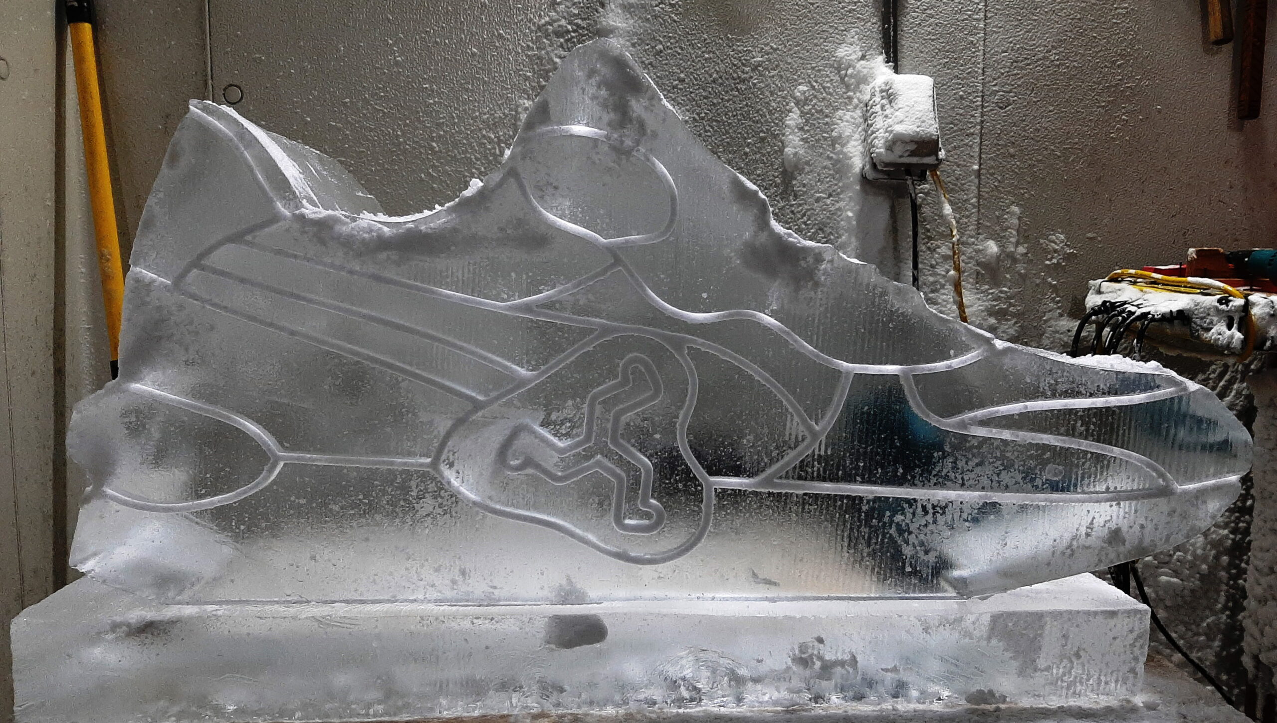 Eagle-shaped ice sculpture