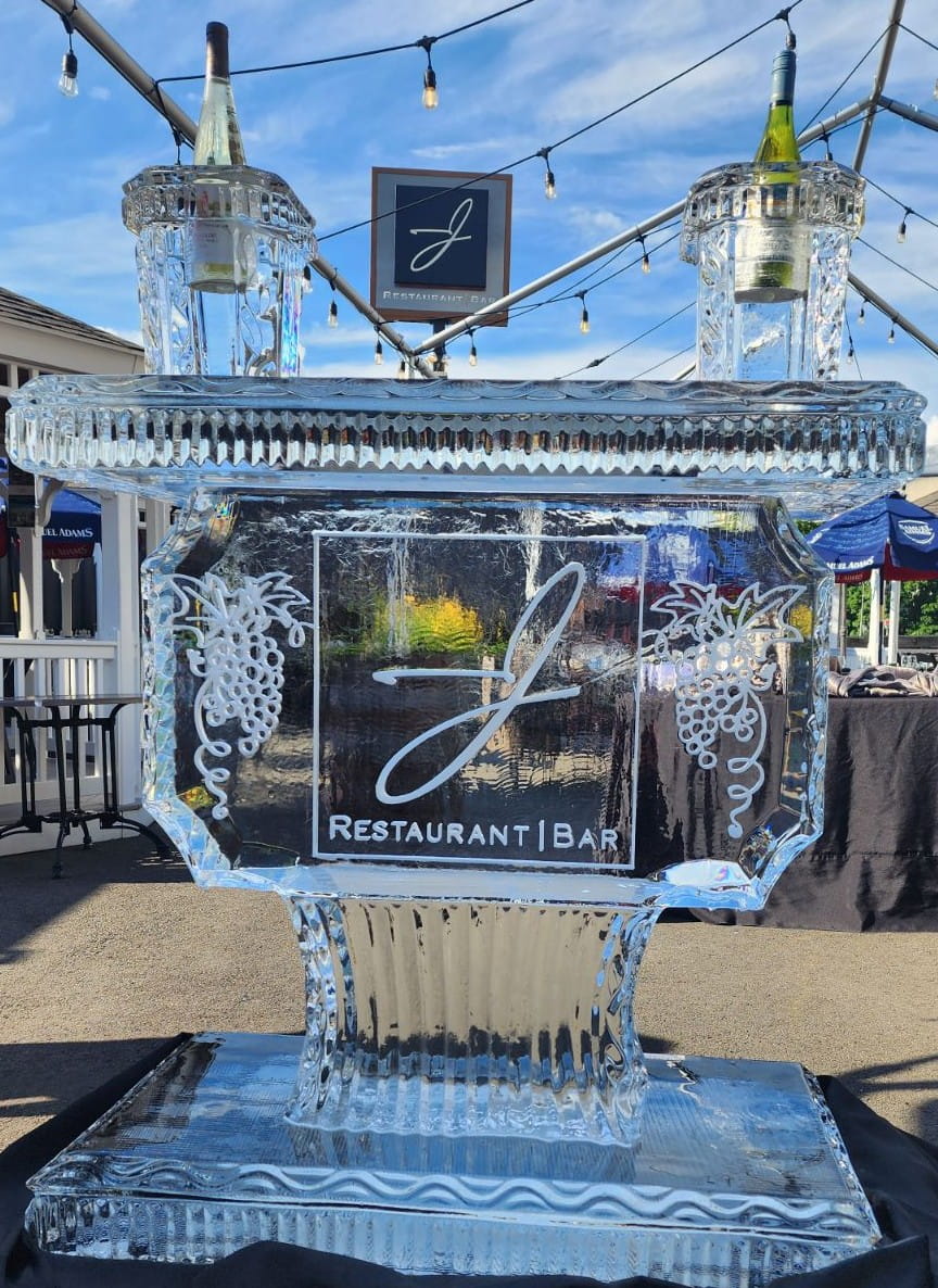 Restaurant-themed custom ice bar display