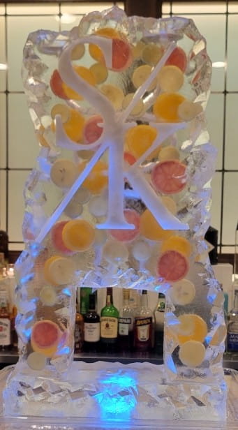 Decorative cocktail ice sculpture