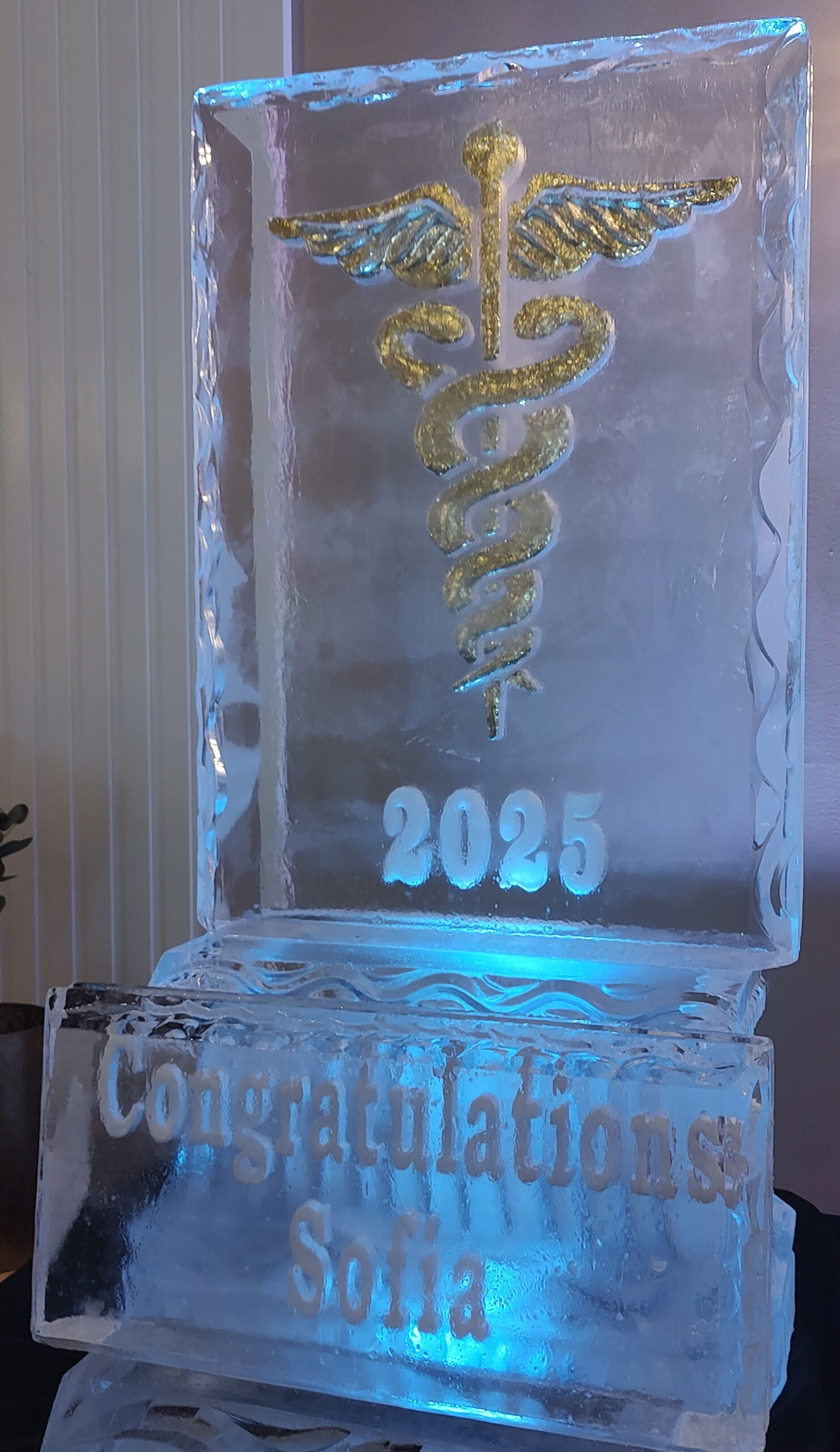 2025 engraved ice sculpture