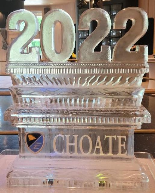 2022 graduation ice sculpture