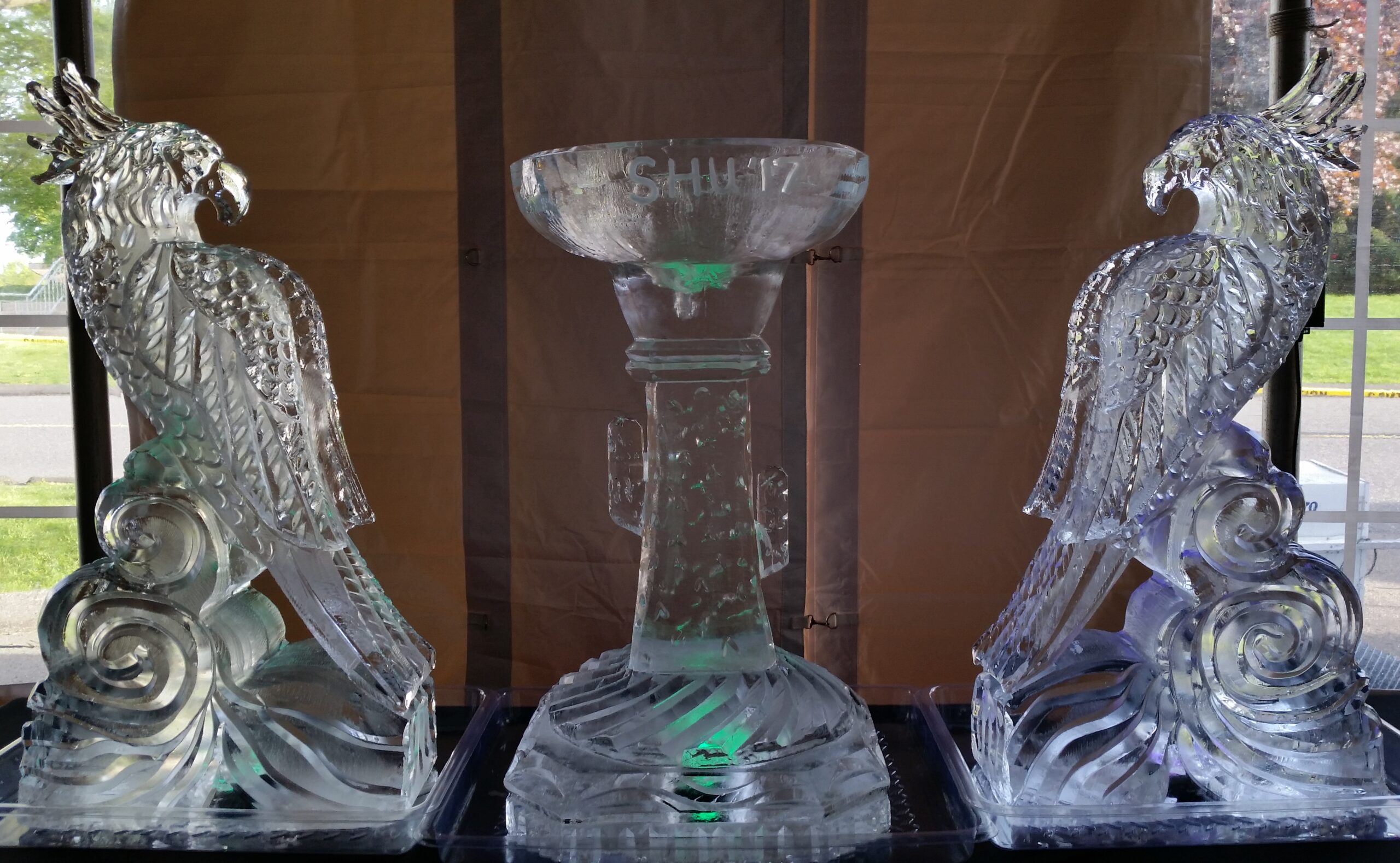 Decorative ice bowl centerpiece